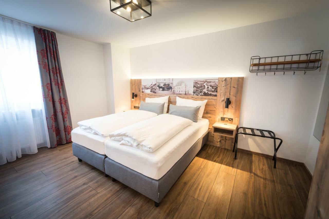 Hotel & Brauerei-Gasthof Neuwirt Нойбург-ан-дер-Донау Екстер'єр фото